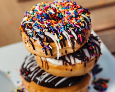 How Tp Make Delicious Donuts As Easy As Eating it