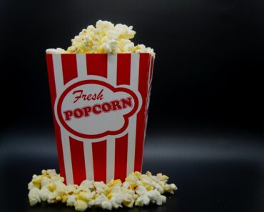 Popcorn With Movies! Here’s How You Can Make It In Less Than 5 min!!